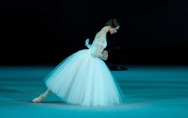 i-zbetlana-zaxaroba-kai-i-zizel-sto-megaro-mousikis-zizel-sto-megaro-mousikis