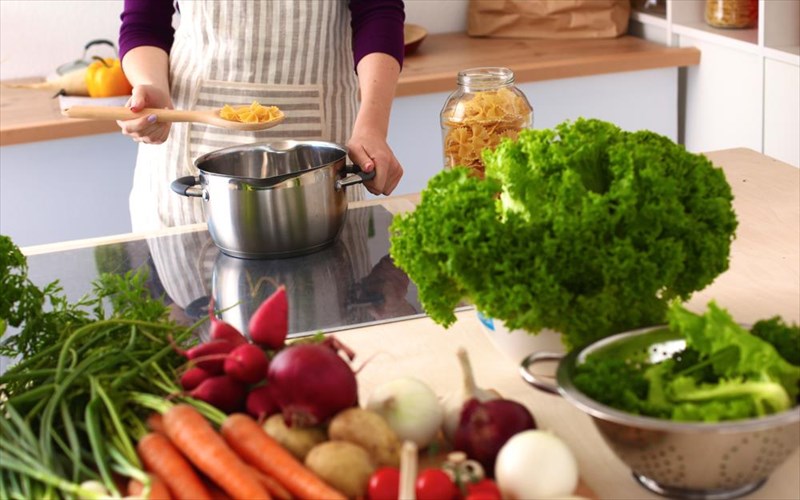 ta-pio-suxna-lathi-sti-mageiriki-pou-prepei-na-apofeugete