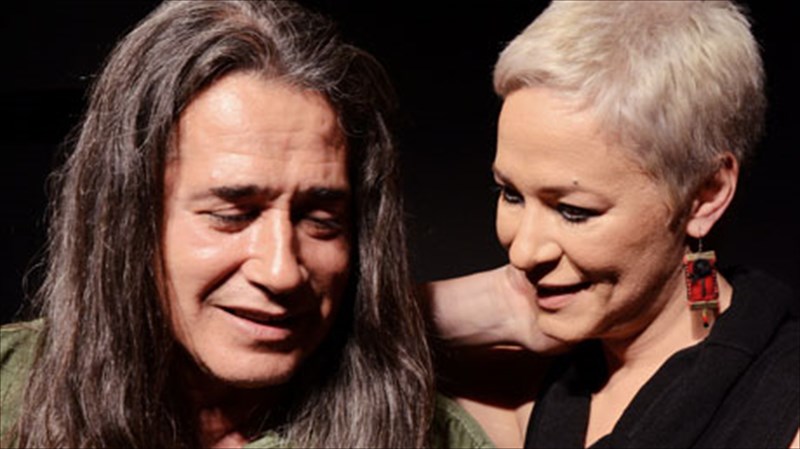 o-pantelis-thalassinos-sunanta-epi-skinis-ti-melina-kana