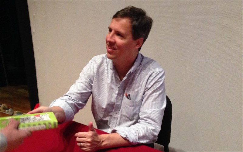 tzef-kini-egina-suggrafeas-gia-na-diabastoun-ta-kartoun-mou