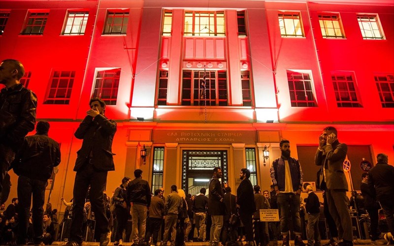 i-sofronistiki-apoikia-tou-kafka-sti-stegi