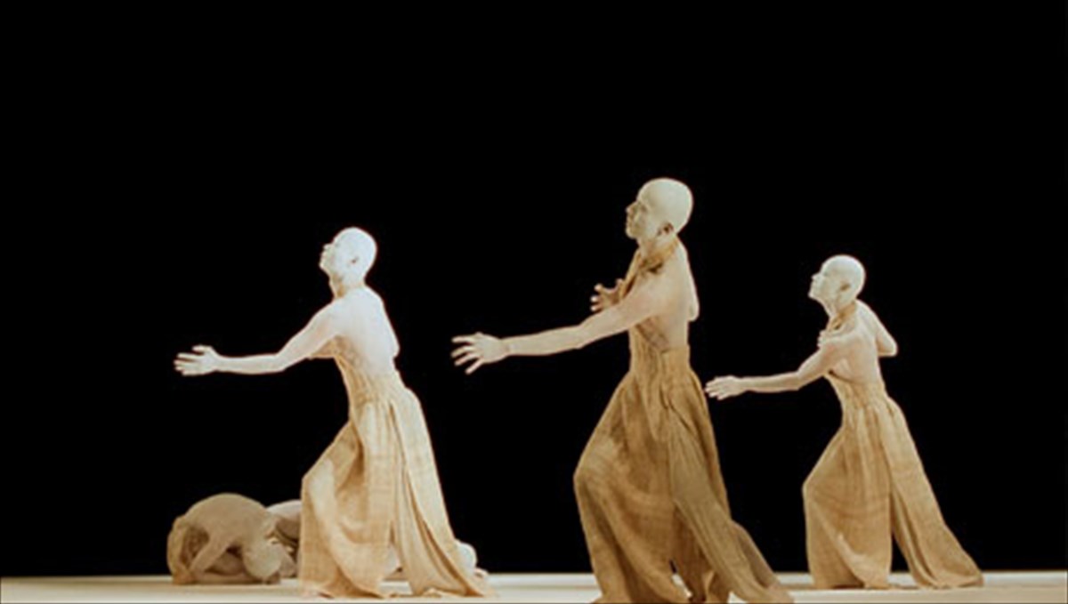 o-xoros-ton-antikatoptrismon-apo-ton-diasimo-xorografo-ousio-amagkatsou