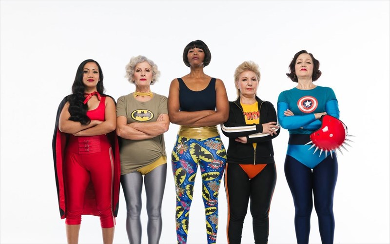 theatriko-ntokimanter-me-protagonistries-metanastries-katharistries-tis-polis