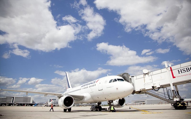 ksekina-to-martio-neo-dromologio-tis-air-france-parisi-glaskobi