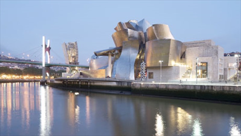 mouseia-erga-texnis-ana-ton-kosmo