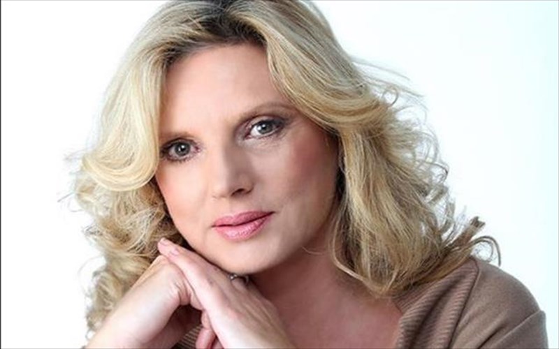 katerina-zaxaropoulou-i-texni-paragetai-apo-monomanies-kai-traumata-ma-kai-o-erotas-einai-mia-emmoni-ena-trauma-erotas-einai-mia-emmoni-ena-trauma