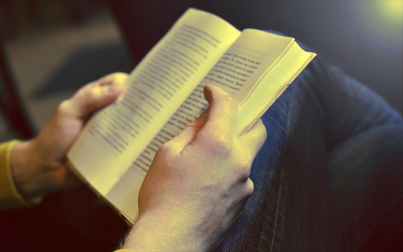 ta-biblia-tis-ebdomadas