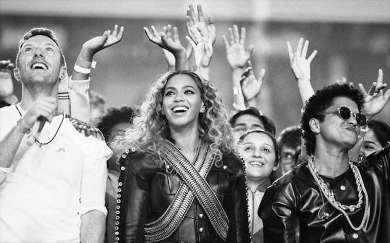 beyonce-kai-lady-gaga-eklepsan-tin-parastasi-sto-50o-superbowl