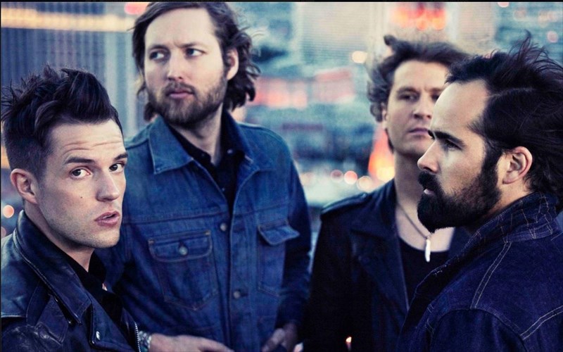 o-elton-John-thelei-na-sunergastei-me-tous-killers