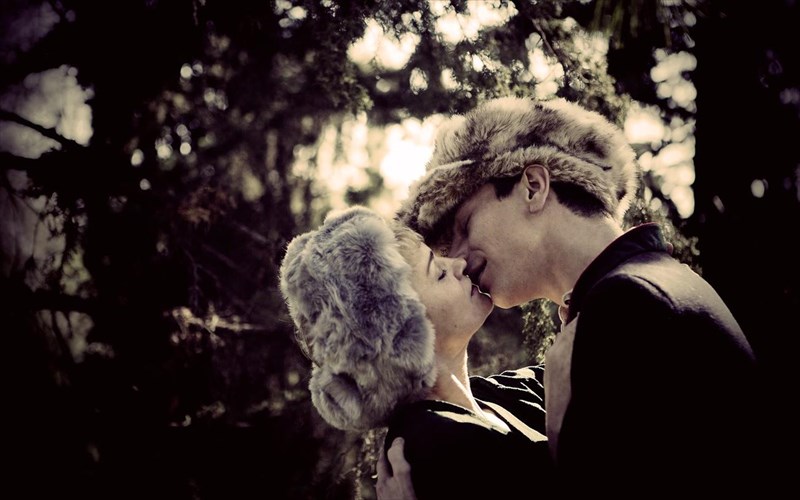 otan-ksupnisoume-emeis-oi-nekroi-tou-dimitri-karantza-sto-theatro-texnis