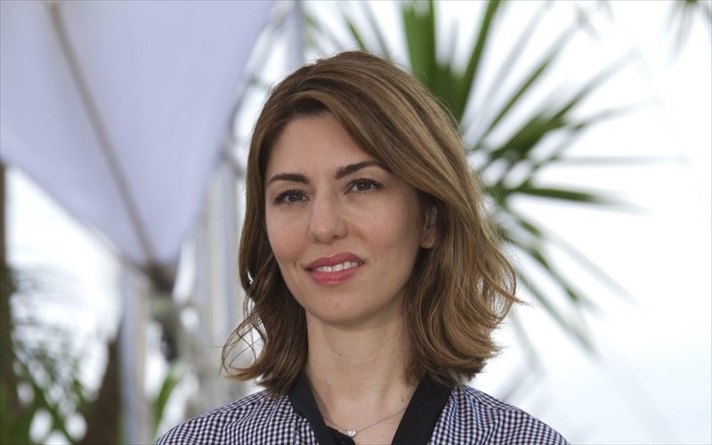 i-sofia-coppola-kai-o-skinografos-tou-batman-sunergazontai-gia-ti-diasimi-opera-la-traviata-skinografos-tou-batman-sunergazontai-gia-ti-diasimi-opera-la-traviata