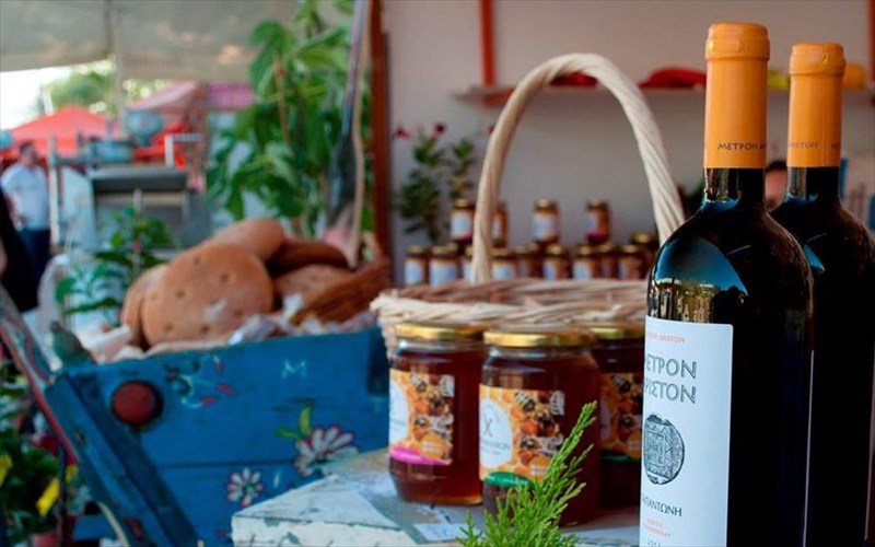 to-festibal-kername-ellada-fernei-isxuro-gastronomiko-seismo-sto-aigio
