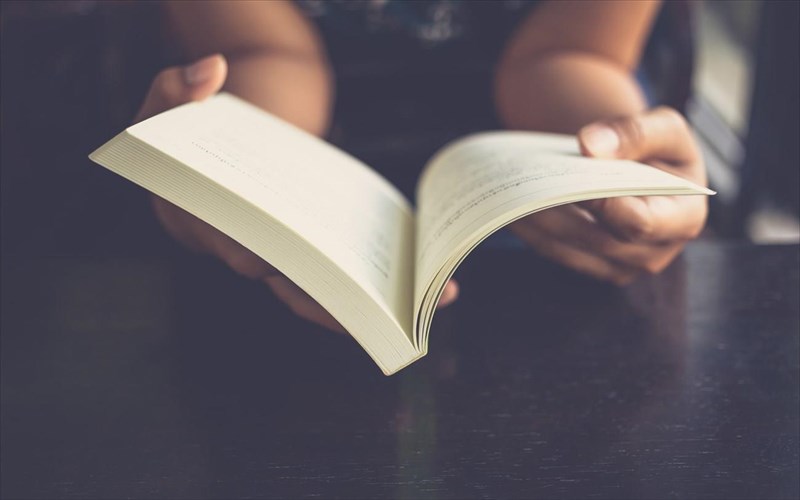 ta-biblia-tis-ebdomadas