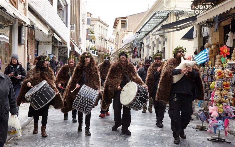 oi-apokries-stin-athina-ksekinoun