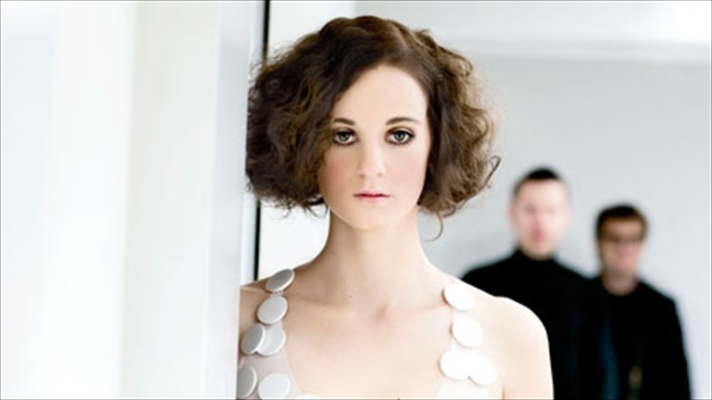 chic-pop-diimero-me-tous-hooverphonic