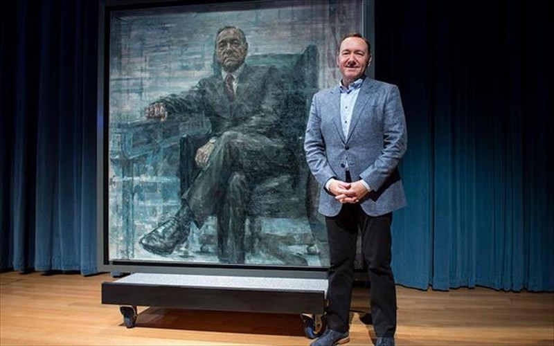 to-portreto-tou-kevin-spacey-os-frank-underwood-sti-washington-gallery
