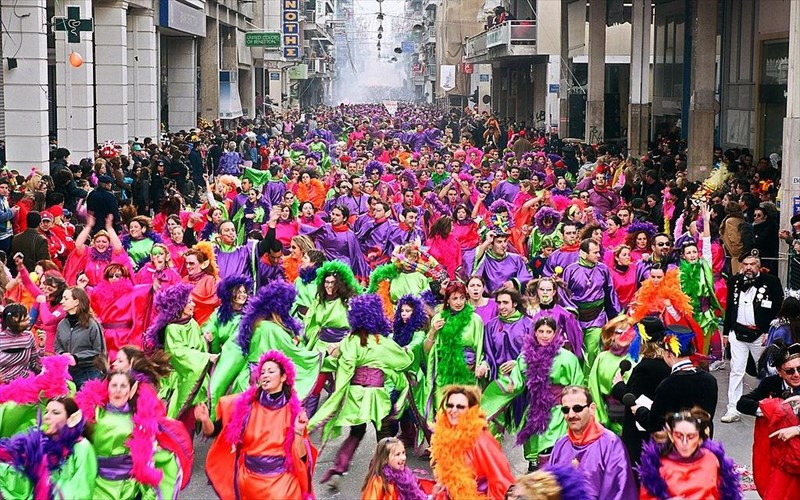 patra-i-elliniki-ekdoxi-tis-polis-pou-sto-karnabali-den-koimatai-pote-elliniki-ekdoxi-tis-polis-pou-sto-karnabali-den-koimatai-pote