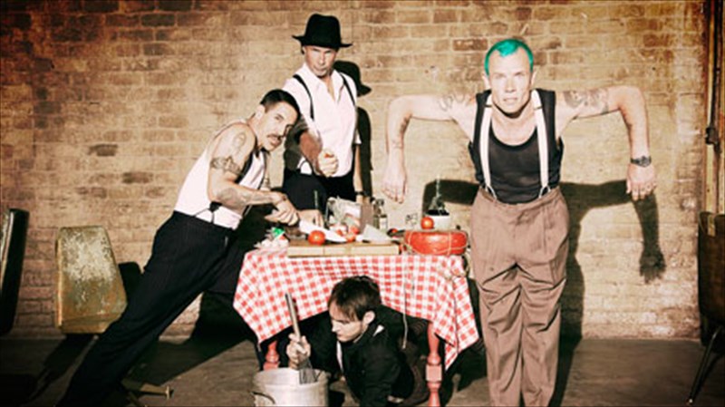 oi-red-hot-chili-peppers-erxontai-stin-ellada