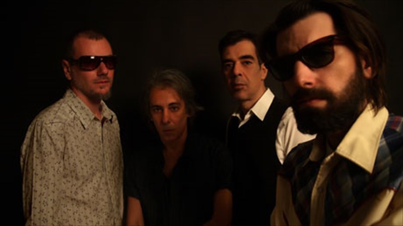 oi-ellines-last-drive-giortazoun-28-xronia-mousikis-sto-fuzz