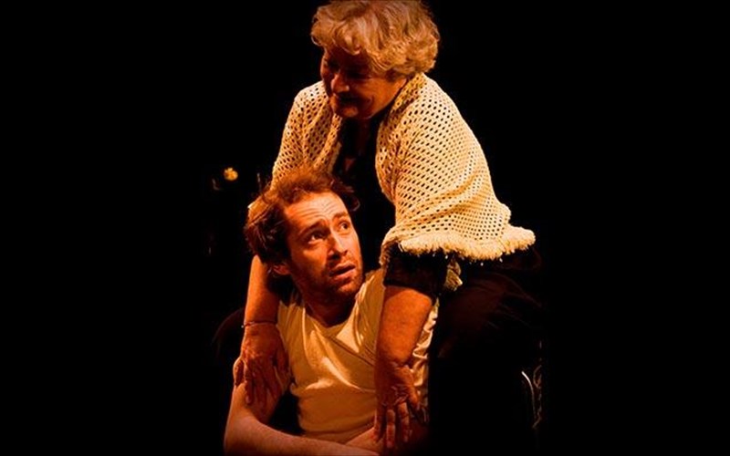 theatro-texnis-paratasi-parastaseon-eos-teli-apriliou