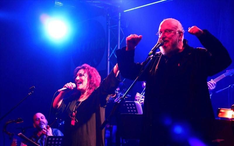 o-dionusis-sabbopoulos-kai-i-eleni-bitali-gia-mia-teleutaia-parastasi-sto-kuttaro-eleni-bitali-gia-mia-teleutaia-parastasi-sto-kuttaro