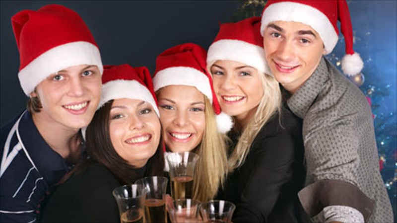 to-krasi-ton-giorton-spazokefalia-i-mipos-oxi-mipos-oxi