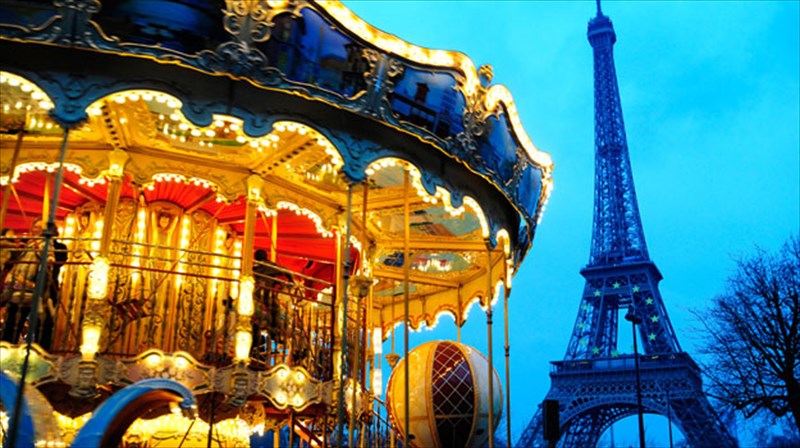 parisi-to-pio-dunato-brand-name-tou-planiti