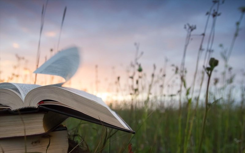 eksi-biblia-gia-tin-proti-ebdomada-tou-apriliou