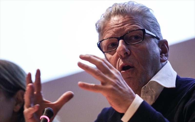 i-proti-dilosi-tou-gian-fampr-meta-tin-paraitisi-tou