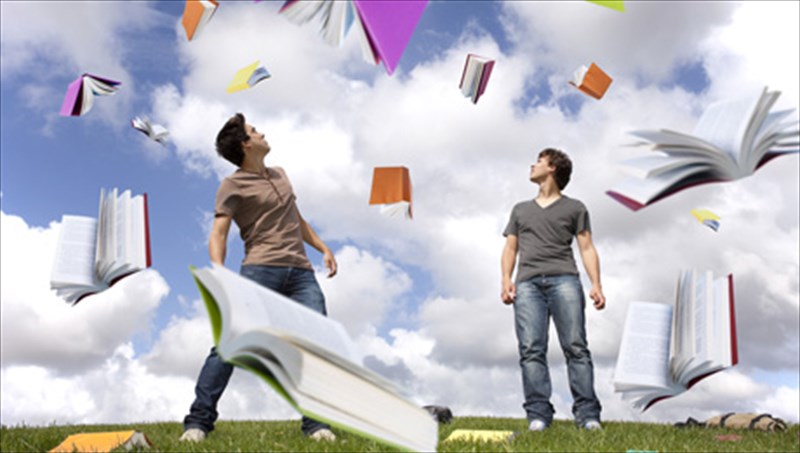 o-takis-theodoropoulos-se-satiriko-oistro