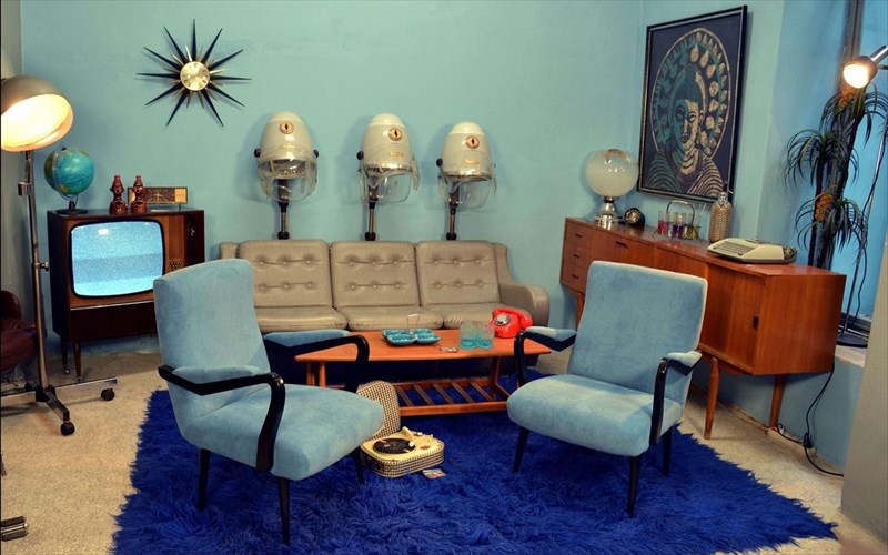 episkeftikame-to-retrosexual-gia-ena-taksidi-sto-xrono-me-stoixeia-apo-tin-paleta-perasmenon-dekaetion