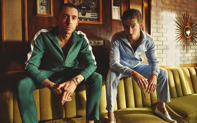 oilast-shadow-puppetsepistrefoun-me-to-everything-youve-come-to-expect