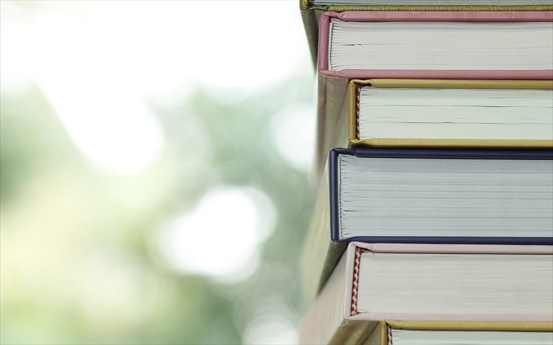 pasxalino-pazari-me-ola-ta-biblia-ton-ekdoseon-gabriilidis-stin-misi-timi