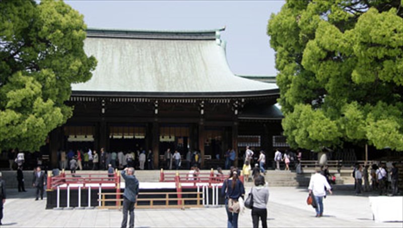 ta-pio-diasima-iera-mnimeia-ston-kosmo