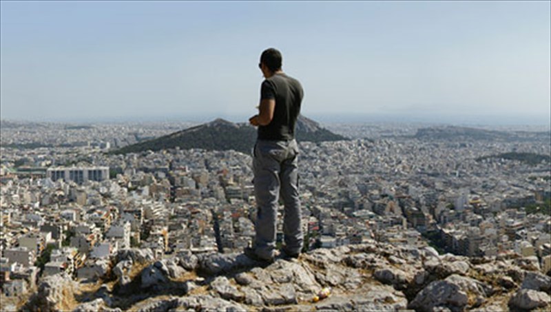 i-kallitexniki-ekthesi-lost-in-athens-sto-camp