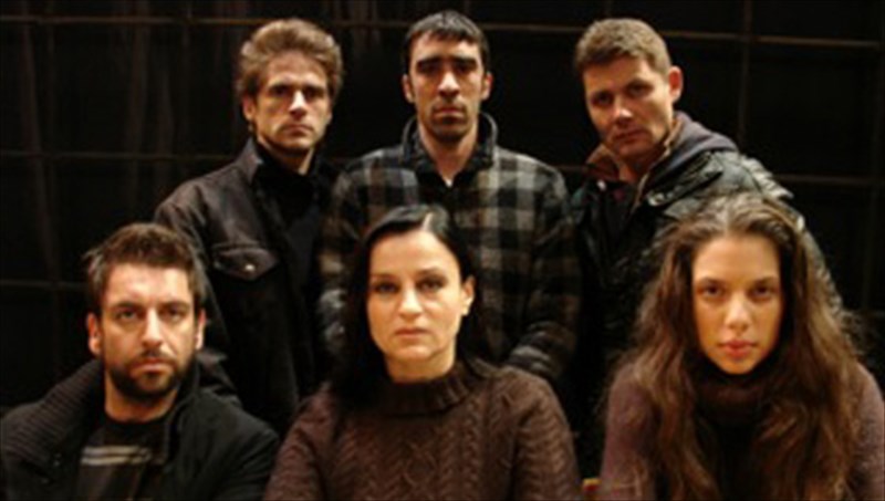 karuofullia-karampeti-ioulieta-stin-psifiaki-epoxi