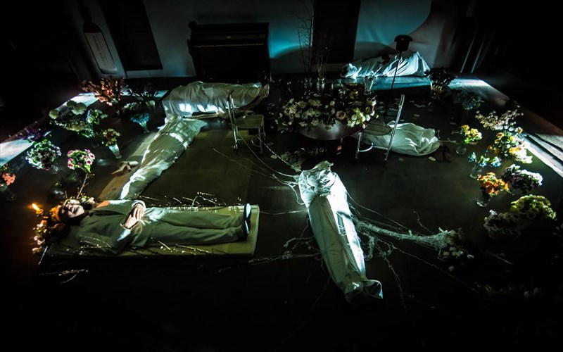 maios-sto-theatro-tis-odou-kukladon--leuteris-bogiatzis-leuteris-bogiatzis