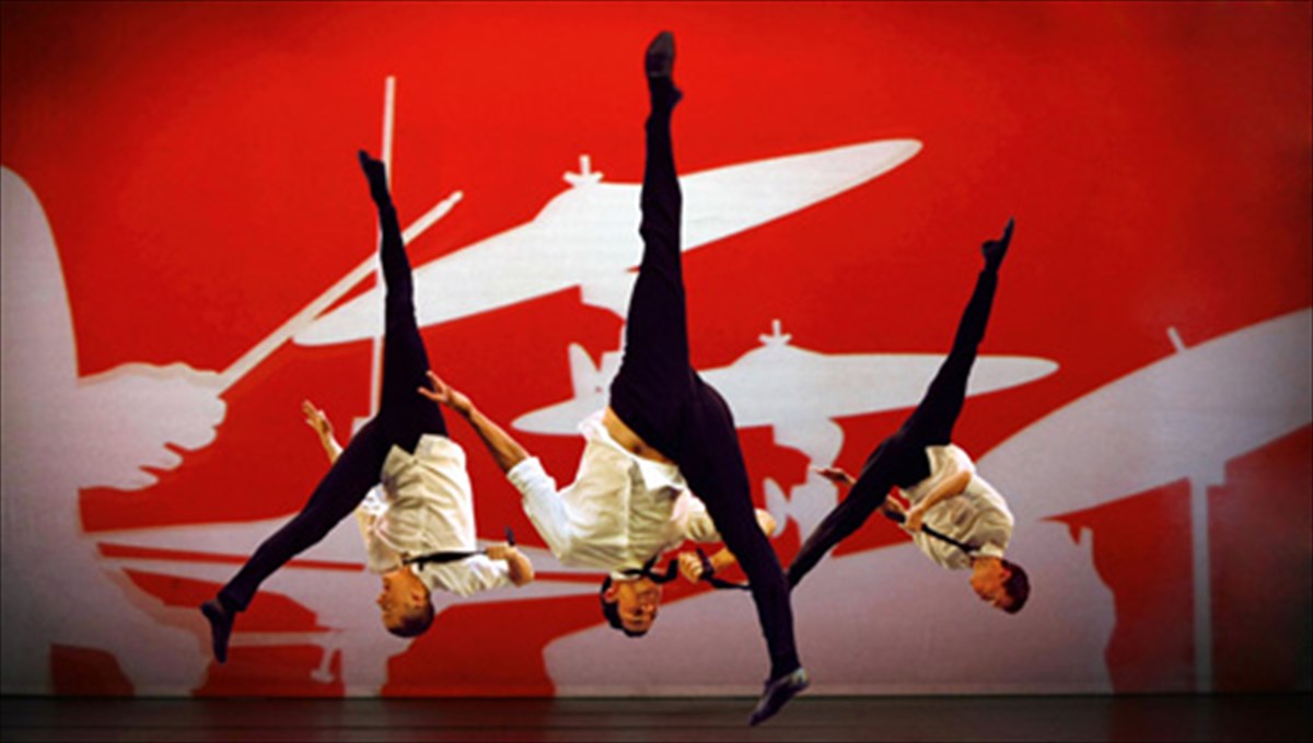 to-rockmpaleto-epistrefei-sto-badminton