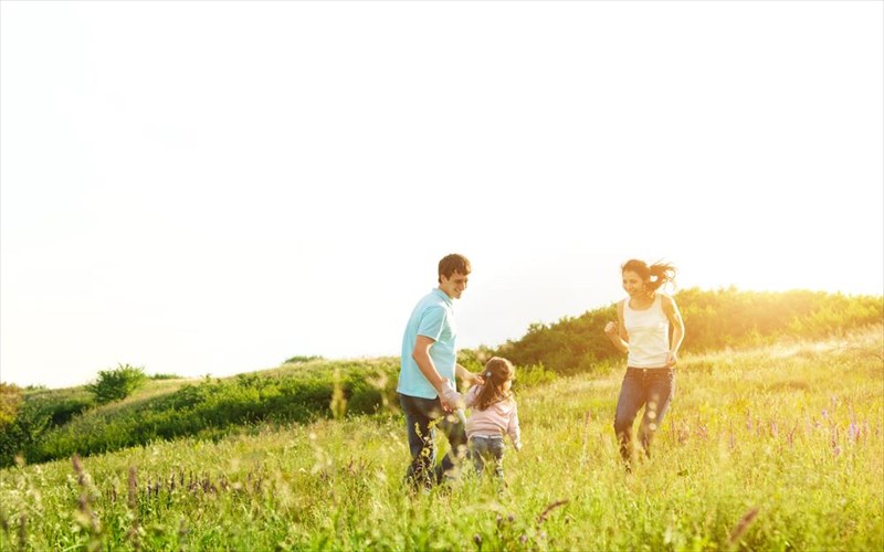 thetiko-i-arnitiko-oi-goneis-einai-panta-protupo-gia-ta-paidia-arnitiko-oi-goneis-einai-panta-protupo-gia-ta-paidia