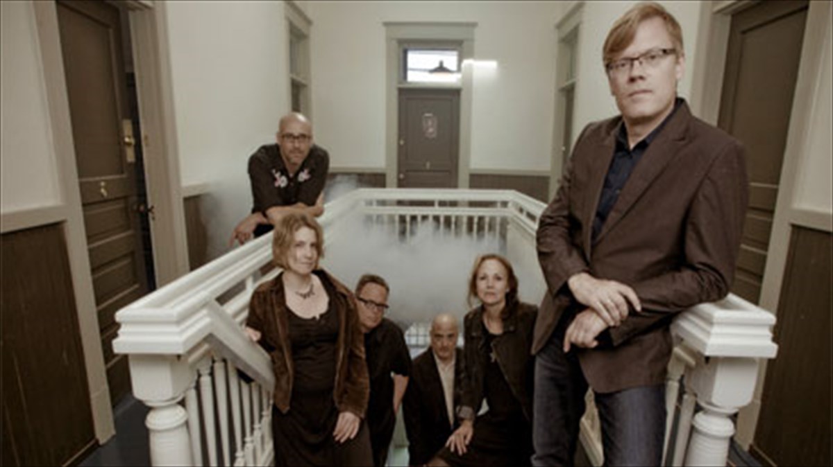 tin-30i-tous-epeteio-giortazoun-stin-athina-oi-walkabouts