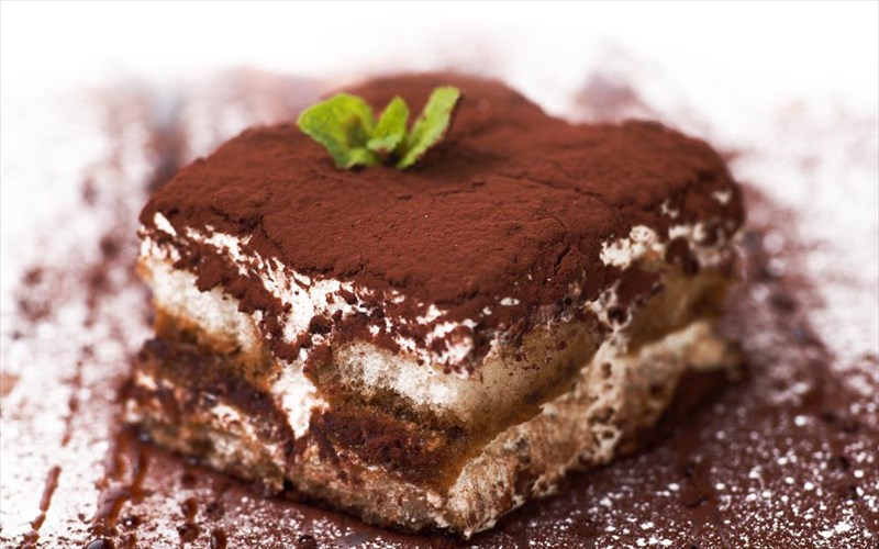 kserete-pou-kai-pos-anakalufthikan-auta-ta-diasima-piata-kai-kokteil