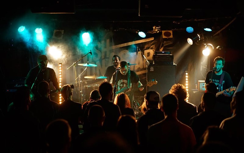 oi-wish-upon-a-star-prostithentai-sto-line-up-tou-rockwave-festival