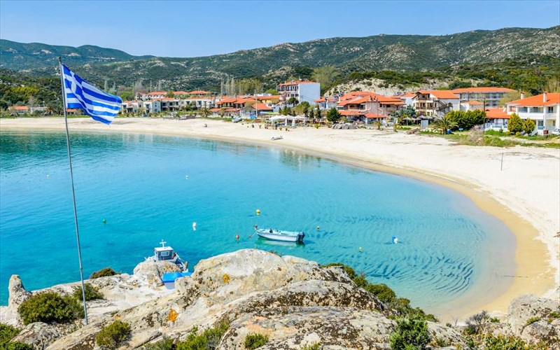 1-ekatommurio-serboi-erxontai-gia-diakopes-stin-ellada-ekatommurio-serboi-erxontai-gia-diakopes-stin-ellada