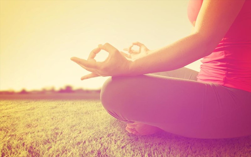 diethnis-hmera-yoga-sto-alsos-neas-smurnis