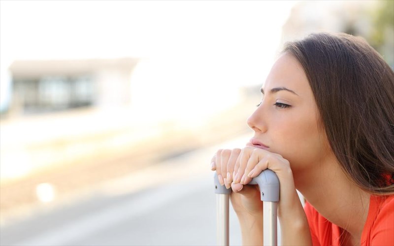 nea-ereuna-deixnei-pos-oi-tromokratikes-energeies-epireazoun-tous-taksidiotes