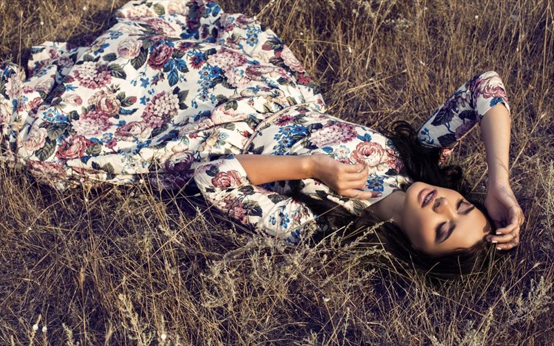 ta-floral-foremata-einai-thiluka-seksi-kai-analafra-san-to-kalokairi