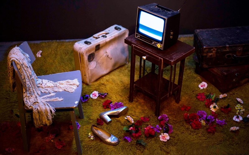 kalokairi-sto-bijoux-de-kant-hood