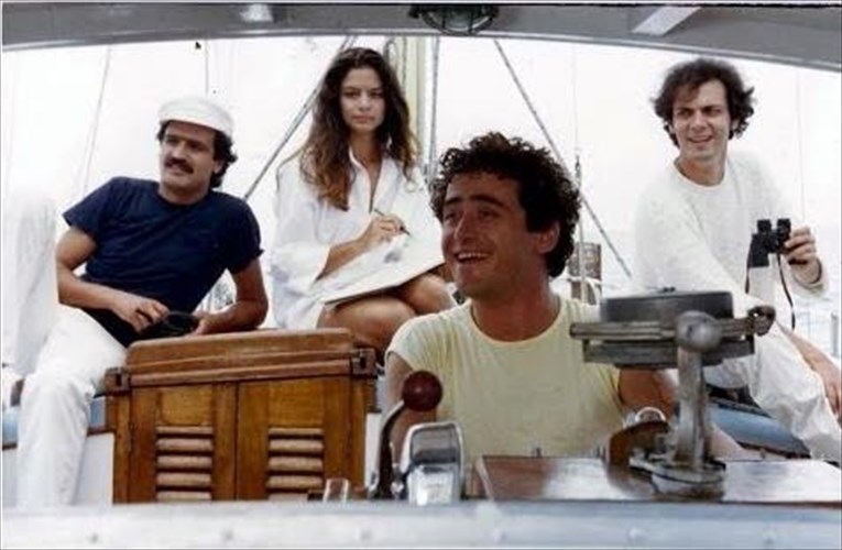 briskomaste-en-plo-sto-koukaki