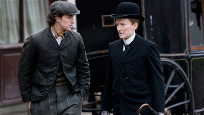 i-gklen-kloouz-sugkinei-os-kurios-nomps