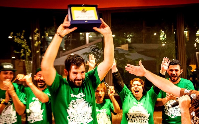 i-1i-thesi-tou-pagkosmiou-diagonismou-barista-kai-farmer-einai-elliniki-farmer-einai-elliniki